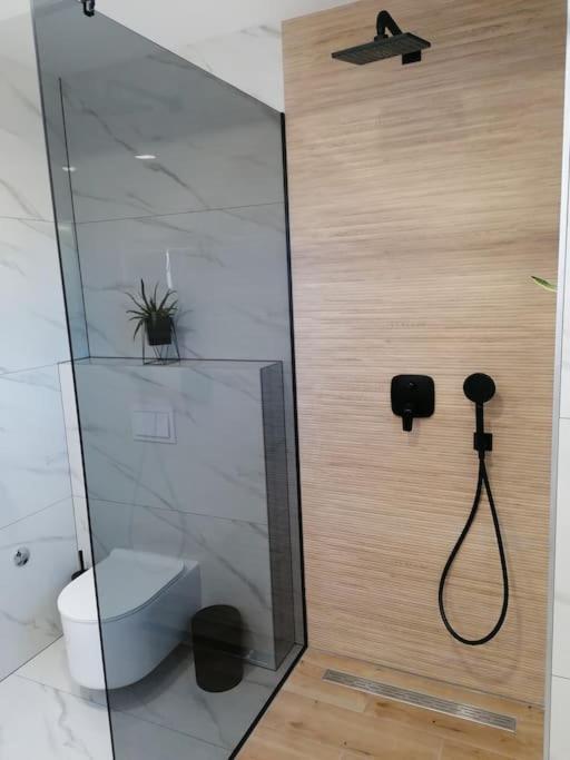 Apartman Max !!!! 奥米什 外观 照片